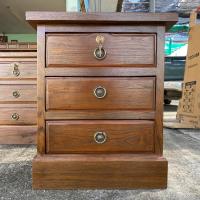 ราคา ตู้หัวเตียง สีสัก โต๊ะหัวเตียงไม้สักแท้ สูง 60x50x40 cm 3ชั้น โต๊ะลิ้นชักไม้สัก คุณภาพส่งออก ตู้ไม้สักแท้ Nightstand Teak Wooden Cabinet Bedside (19805945514)
