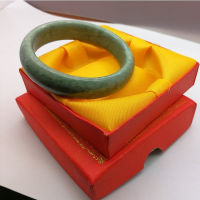 ราคา 1ชิ้นธรรมชาติกุ้ยโจว Cui หยกกำไลข้อมือสีเขียวเข้มบูติกเครื่องประดับสีเขียว (15339426595)