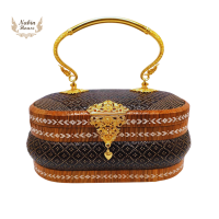 ราคา กระเป๋าย่านลิเภาทรงรีไข่สามขอบหูโลหะชุบทอง (20207157798)