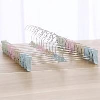 ราคา Chor Chang 1 แพค 10 ชิ้น ไม้แขวนเสื้อแบบมีที่หนีบในตัว ไม้แขวนเสื้อ มีที่หนีบ ไม้หนีบกางเกง ไม้หนีบผ้า มีให้เลือก 4 สี (8588276350)