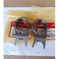 ราคา ก้ามปูเกียร์แท้เวฟ110iดรีSUPER CUB รุ่นแรกถึงปี20201คู่ (6744178091)