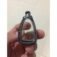 ราคา ตลับเงินเก่า ใส่หลวงปู่ทวดเนื้อว่านขนาดตลับ 2 3x3 7cmวัดจากด้านนอกตลับแบบเปิดหน้าหลังพร้อมใช้งานน้ำหนักพอดี (11164823190)