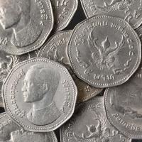 ราคา 5 บาท 9 เหลี่ยม หลังพระครุฑพ่าห์ 2515 ผ่านใช้ เหรียญครุฑเก้าเหลี่ยม คัดสวย รับประกันแท้ (20431569682)