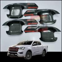 ราคา เบ้ากันรอย กันรอยประตู เบ้าปีกตรง ครอบมือจับ ISUZU D MAX D MAX X SERIES ปี 20 21 22 23 24 งานแคปล่าโลโก้สะท้อนแสง (19779107737)