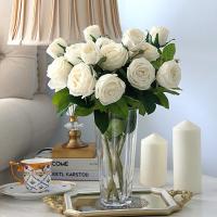 ราคา ช่อดอกไม้ประดิษฐ์ดอก ช่อกุหลาบขาว 3 หัว หรูหรามาก สำหรับตกแต่งบ้าน 71CM (7150016017)