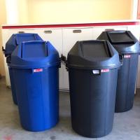 ราคา ถังขยะพลาสติกฝาแกว่ง ตรางู (19998079790)