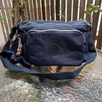 ราคา Kipling Reth กระเป๋าสะพายทรงสวย รุ่นยอดนิยมเลยค่ะ สายสะพายปรับระดับสั้น ยาวแท้ (9974889018)