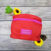 ราคา กระเป๋า Clarins sustainable pouch made of reycled materials ทรงกลม สีแดง ใส่เครื่องสำอาง (9029407178)