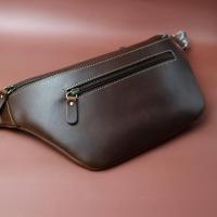 ราคา กระเป๋าคาดอกหนังแท้ กระเป๋าสะพายข้าง กระเป๋าพาดลำตัว หนังแท้100 หนังออย รุ่น สายหนังสามารถปรับสั้นยาวได้ ทรงสวยเท่ๆ ใบใหญ่ ใส่ของจุใจ (20347582995)