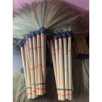 ราคา ไม้กวาดดอกหญ้าด้ามกำ (20105472377)