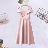 ราคา FC พร้อมส่ง ชุดเดรสปาดไหล่สายเดี่ยวสีพื้น 4 สี แฟชั่น ชุดสีแดง (7525220091)