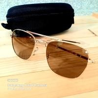 ราคา แว่นตา แว่น AO 8054 แว่นตาแฟชั่น ปว่นกันแดด แว่นถนอมสายา กรอบเต็มสีชา ขาตรง เลนส์กระจก พร้อมกล่องใส่แว่นแบบพกพา พร้อมส่ง (17821010067)