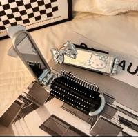 ราคา พร้อมส่ง หวีกระจก หวีกระจกพกพา 2 In 1 หวีน่ารัก กระจก หวี หวีเจ้าหญิง หวีกระจกแต่งหน้า หวีลายการ์ตูนน่ารักๆ CH666 (20576975509)