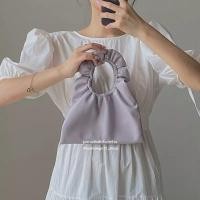 ราคา พร้อมส่ง รวมกระเป๋าหนังนิ่มมากๆ มีสายแถมให้ ใส่ไอแพดได้ กระเป๋าสะพาย กระเป๋นผู้หญิง กระเป๋าหนังนิ่ม กระเป๋าหนัง แฟชั่น (17251009823)