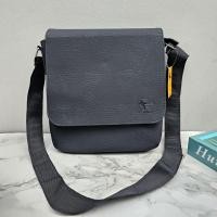 ราคา กระเป๋าสะพายข้าง หนัง Pu อย่างดี หนังด้าน ทรงบาง ใส่ของได้เยอะ แบรนด์แท้ ZONGKA100 เรียบๆสไตล์เท่ๆ (19768323724)