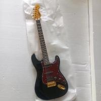 ราคา กีต้าร์สำหรับคนถนัดมือซ้ายกีต้าร์ไฟฟ้า Fender สีดำกับ Floyd Rose สะพานเมเปิ้ล Fingerboard กีตาร์มืออาชีพ (20238881219)