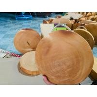 ราคา เขียงไม้มะขาม ทรงกลม ราคาถูก มีหูหิ้ว เขียงทน เขียงแข็งแรง หนา 2 นิ้ว (11764906020)