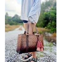 ราคา แถมพู่ สีน้ำตาลทูโทน สายสะพายหนังรอบใบ ซับซิป กระเป๋าสาน กระจูด กระเป๋าแฮนด์เมด ของฝากของขวัญ ตะกร้าสาน กระเช้าสาน (20460721820)