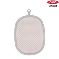 ราคา OXO แผ่นซิลิโคนรองหม้อร้อน สีเทาอ่อน l OXO GG Silicone Pot Holder Gray ซิลิโคนกันลื่นออกแบบมาเพื่อการจับที่ดีขึ้น ทนความร้อน ใส่ง่าย (315234137)