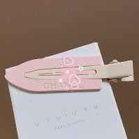 ราคา กิ๊บติดผม สีพาลเทล กิ๊บชาแนล เบาติดสบาย (19334356583)