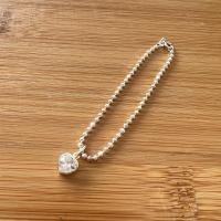 ราคา Top Silver สร้อยข้อมืออิตาลีห้อยจี้พลอยหัวใจ เงินแท้925 (17748687886)