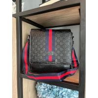 ราคา กระเป๋าสตางค์ กระเป๋าสะพายข้าง กระเป๋าคาดอก กระเป๋าสะพายข้างผช กุชชี่GC ขนาด10นิ้ว ตัวล้อกฝาแบบแม่เหล็ก2จุด ใช้งานง่ายสามแบบ สามสไตล์ ตรงปกติของจริง ราคาดีที่สุด พร้อมส่งปลายทาง (17202801117)