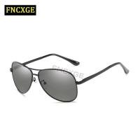 ราคา FNCXGE โพลาไรซ์ แว่นกันแดด เลนส์เปลี่ยนสีได้ แฟชั่น ป้องกันรังสียูวี สไตล์วินเทจ แว่นทรง โลหะ กรอบแว่นตา ออกแดดเปลี่ยนสี ผู้ชาย ผู้หญิง (19185024575)