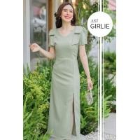 ราคา Dress Alaxandria เดรสยาวสีพื้น ผลิตจากผ้าบาร์บี้ กระโปรงผ่าหน้า เดรสใส่ออกงาน ทรงสวย ราคาถูก มีไซส์S M L (20411892920)