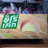 ราคา ยูโร่เค้ก มีหลายรสชาติ บรรจุกล่องละ 12 ชิ้น (18430562236)