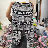 ราคา KOFOราคาโรงงาน กางเกงช้าง ขาจั๊ม ขาปล่อย กางเกงลายช้าง เนื้อผ้านุ่มลื่นใส่สบาย กางเกงเอวยางยืดมีเชือก เสื้อผ้าผู้หญิง (17145666646)