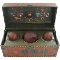 ราคา ของแท้ Harry Potter Collectible Quidditch Set แฮร์รี่ พอตเตอร์ ของเล่น ของสะสม golden snitch hogwarts trunk book (19381896045)