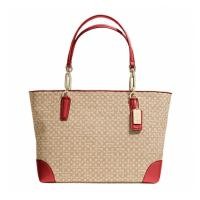 ราคา กระเป๋าถือ COACH แท้ ทรง Tote ผ้าลาย Coach สายหนังแท้ ใบใหญ่ เบา มีซิปปิดด้านบน รุ่นหรู จาก Shop รุ่นแนะนำ COACH 26806 MADISON SATEEN TOTE Love Red (4491384345)