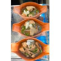 ราคา เรือดินเผา ขนาด 5 นิ้ว ยาว 8 นิ้ว ชามดินเผา ใส่ก๋วยเตี๋ยวทานได้ ใส่ไอศครีมขายได้ แจ้งเจาะรูไปปลูกแคตตัสได้คะ (20019926188)