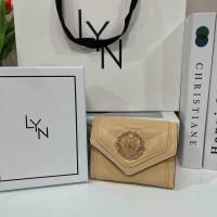 ราคา ใหม่ล่าสุด กระเป๋าสตางค์ใบสั้นLYN ขนาด 4 5นิ้ว รุ่นหน้าจดหมาย งานแท้หิ้วขึ้นเครื่องได้ทั่วโลก กระเป๋าผู้หญิง กระเป๋าสตางค์ กระเป๋าสตางค์ใบสั้น กระเป๋าเงิน กระเป๋าแบรนด์เนม กระเป๋าแบรนด์แท้ (1655955988