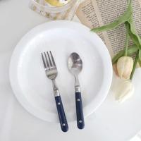 ราคา ช้อนส้อมสแตนเลสด้ามสี สไตล์วินเทจเกาหลี ขนาดประมาณทานขนม ของว่าง อาหารเช้า ขายเป็นคู่ค่า UT01 (16587511125)