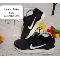 ราคา รองเท้ามือสองสภาพดี Size 40ยาว25cm (20550052218)