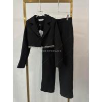 ราคา พร้อมส่ง ชุดเข้าเซท ครอปสูทแขนยาว แต่งเพชรระย้าช่วงเอว กางเกงขายาวทรงกระบอก ชุดออกงาน งานป้ายvshop (18762885776)