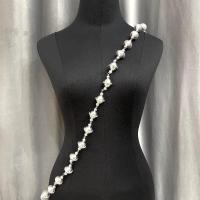 ราคา Vintage Jewelry ชุดไทยสังวาลย์ สร้อยคอสีทอง สร้อย สังวาลย์ 1เส้น (19769442611)