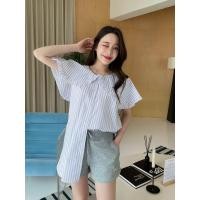 ราคา C H M Spy shirt ขาวม่วง (20491417433)
