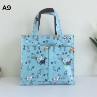 ราคา กระเป๋าผ้าเคลือบกันน้ำ ใส่กล่องข้าว พร้อมแก้วเยติ รุ่น A กระเป๋าเคลือบพลาสติก กระเป๋าถือ (20375976854)