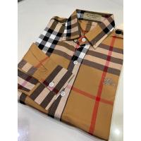 ราคา burberryแขนยาวสีครีมมีป้ายคอป้ายกระดาษใส่ได้ทั้งผู้ชายและผู้หญิง (12806651640)