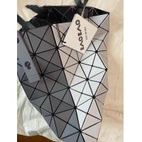 ราคา New ของแท้ 100 กระเป๋า baobao issey miyake Lucent 6x6 บล็อคกระเป๋า กระเป๋าถือผู้หญิง กระเป๋าถือ กระเป๋าสะพายข้าง TOTE BAG (19738997302)