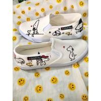 ราคา รองเท้าเพ้นท์ลายสนุปปี้ (16485309159)
