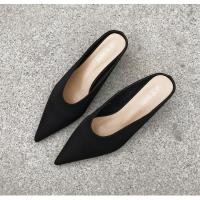 ราคา รองเท้าแตะเปิดส้นปิดหัวสไตล์ยุโรปและอเมริการองเท้าแตะหัวแหลมส้นหนาพื้นหนา2023ส้นเตารีดสำหรับผู้หญิงรองเท้ามุลเลอร์ส้นแบนใส่ด้านนอกฤดูร้อนสำหรับผู้หญิง (10673935839)