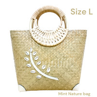 ราคา L109 กระเป๋ากระจูดสาน บุผ้า Size L เคลือบกันเชื้อราพรีเมี่ยม ปากซิบ มี 2ช่องเหรียญ ขนาดปากกว้าง 13 นิ้ว สูง 10 นิ้ว หูหวายแท้ รับน้ำหนักได้ดี (20242079651)