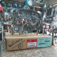 ราคา แคร้งกลางขวา wave110i honda แท้100 11100 kww 740 แคร้งเครื่อง wave110i ข้างขวา (1872318612)