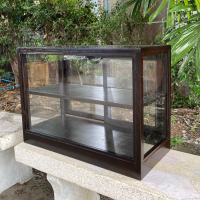 ราคา ตู้โชว์ขนม ตู้ไม้ใส่ขนม ตู้ไม้วางขนม ตู้กระจกขายขนม ตู้โชว์เบเกอรี ทรงสี่เหลี่ยม 2 ชั้น ทำจากไม้สัก ขนาด 25x55x40 cm (20795634485)