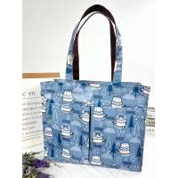 ราคา กระเป๋าผ้าเคลือบกันน้ำ A4 ทรงนอน สะพายไหล่ ขนาด 14 ใส่เอกสาร ใส่แฟ้มได้ จุมากๆ (19414818843)