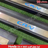 ราคา ชายบันได CRV 2022 2023 2024 2025 G6 ขอบดำ มีไฟ สีฟ้า 1 ชุด มี 4 ชิ้น ชิ้นบนสีตัวรถ NT มีไฟ (20466088109)
