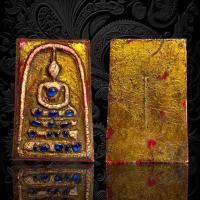 ราคา พระสมเด็จพิมพ์วังหน้า ฝังพระธาตุ สีน้ำเงิน ลงรักปิดทอง หลังฝังตะกรุดทอง 1 ดอก A88 (20259964136)